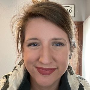 Meet your Posher, Bekah